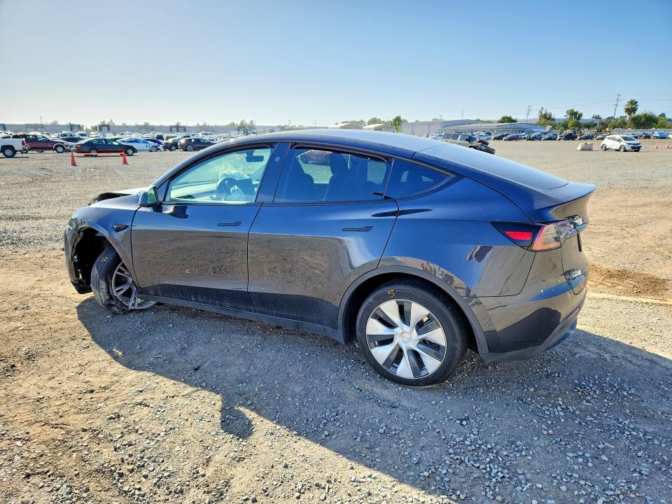 Продажа на аукционе авто 2024 Tesla Model Y, vin: 7SAYGDED1RF044060, номер лота: 51722676