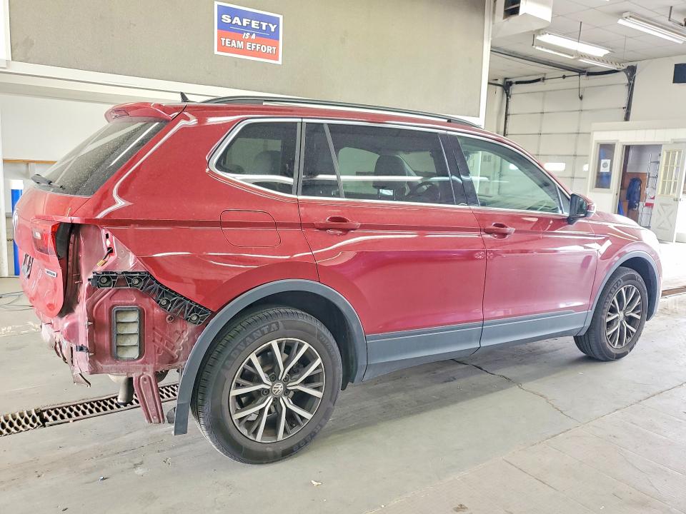50172886 :رقم المزاد ، 3VV2B7AX4KM140190 vin ، 2019 Volkswagen Tiguan مزاد بيع
