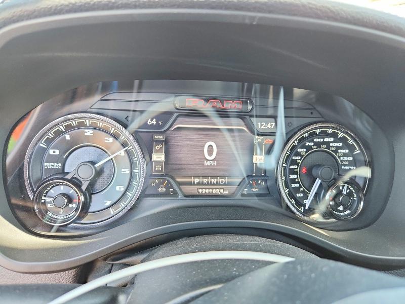 50612336 :رقم المزاد ، 1C6SRFJT0NN102278 vin ، 2022 Ram 1500 مزاد بيع