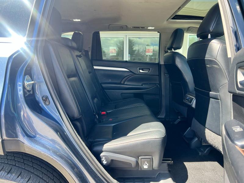 2018 Toyota Highlander მანქანა იყიდება აუქციონზე, vin: 5TDJZRFH5JS862429, აუქციონის ნომერი: 51825306