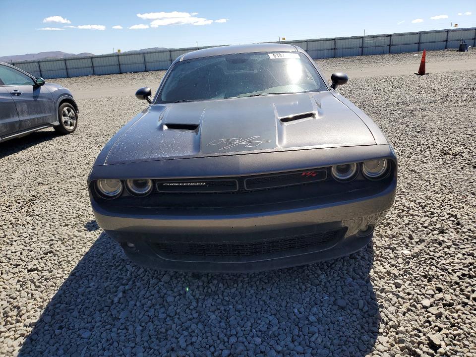 51827236 :رقم المزاد ، 2C3CDZAT9FH924458 vin ، 2015 Dodge Challenger مزاد بيع