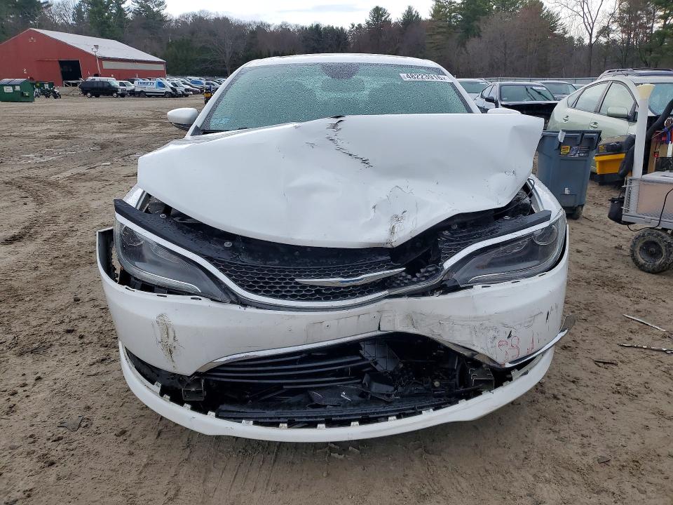 2015 Chrysler 200 მანქანა იყიდება აუქციონზე, vin: 1C3CCCAB4FN672570, აუქციონის ნომერი: 48223916