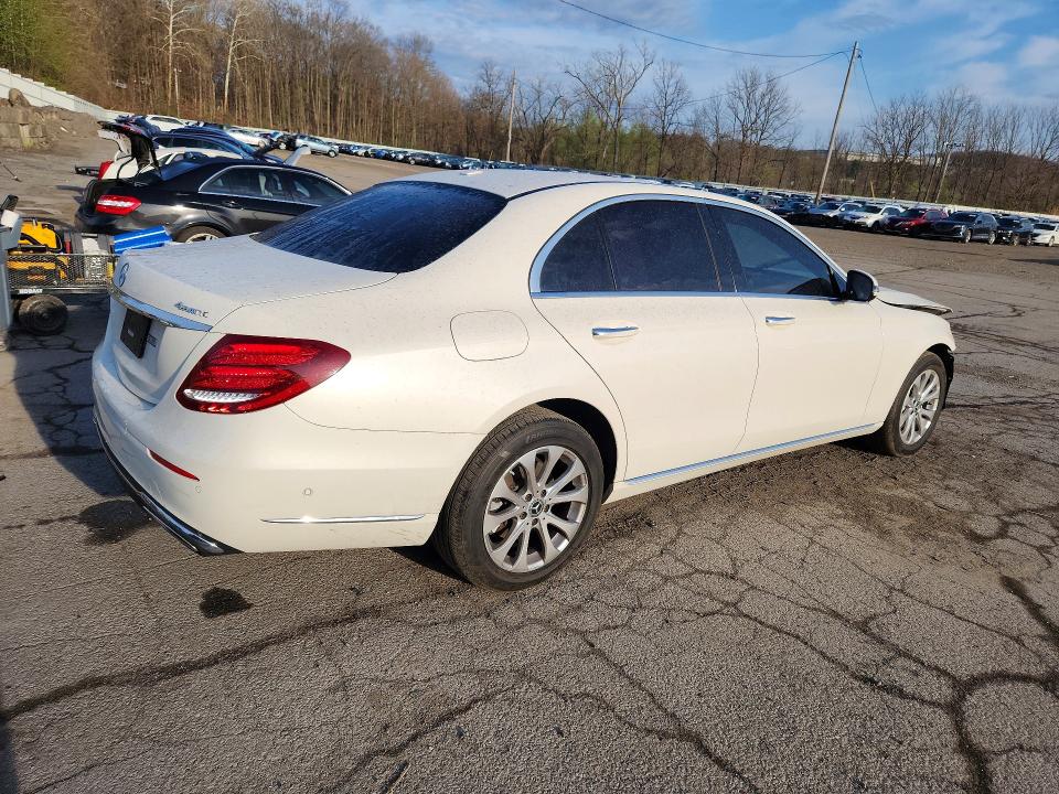 46910036 :رقم المزاد ، W1KZF8EB3LA766081 vin ، 2020 Mercedes-benz E مزاد بيع