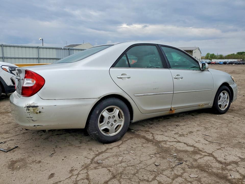 50724206 :رقم المزاد ، 4T1BF32K93U044188 vin ، 2003 Toyota Camry مزاد بيع