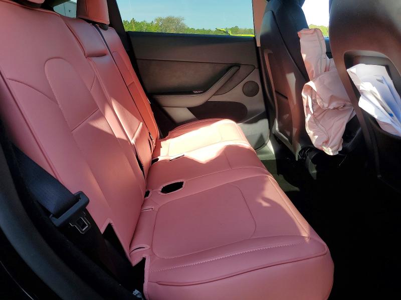 2025 Tesla Model Y მანქანა იყიდება აუქციონზე, vin: 7SAYGDED8SF241748, აუქციონის ნომერი: 50176606