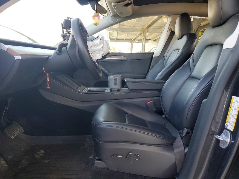 2024 Tesla Model Y მანქანა იყიდება აუქციონზე, vin: 7SAYGAEE8RF100115, აუქციონის ნომერი: 51652376