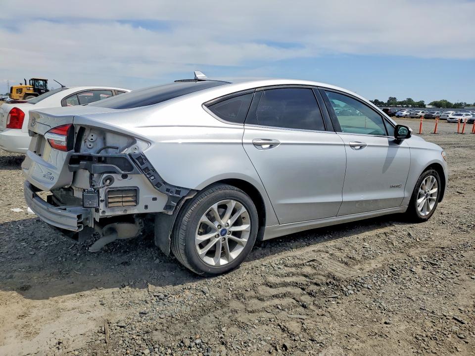 2019 Ford Fusion მანქანა იყიდება აუქციონზე, vin: 3FA6P0LUXKR261553, აუქციონის ნომერი: 51026646