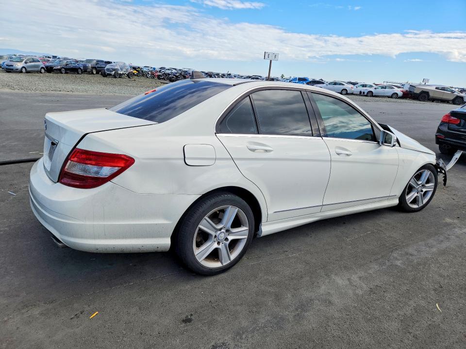 48984286 :رقم المزاد ، WDDGF5EB5BA414026 vin ، 2011 Mercedes-benz C مزاد بيع
