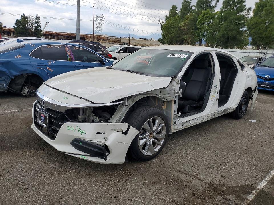 48676816 :رقم المزاد ، 1HGCV1F13JA198073 vin ، 2018 Honda Accord مزاد بيع
