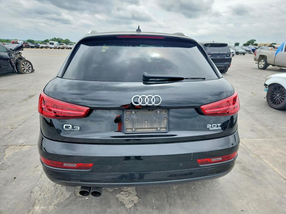 49387956 :رقم المزاد ، WA1JCCFS1JR016222 vin ، 2018 Audi Q3 مزاد بيع