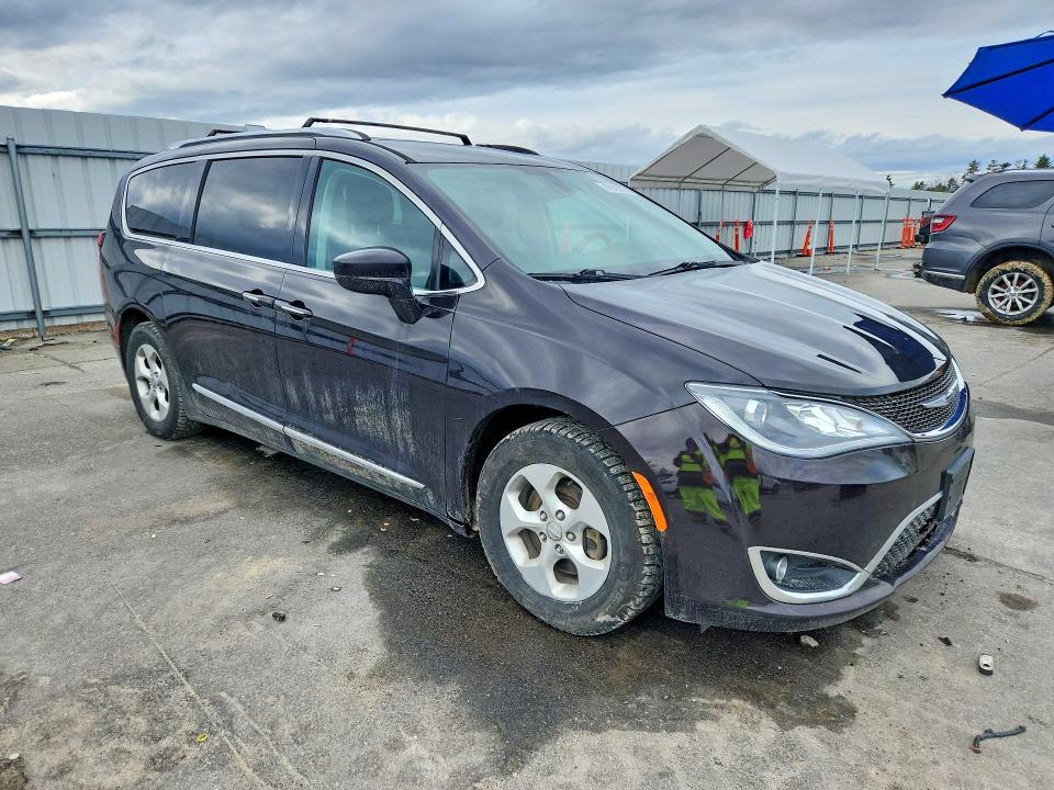 Продажа на аукционе авто 2017 Chrysler Pacifica, vin: 2C4RC1EG9HR653664, номер лота: 47910996