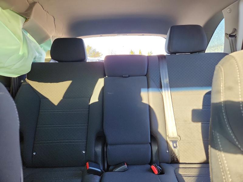 49070816 :رقم المزاد ، 5XYPGDA14JG351093 vin ، 2018 Kia Sorento مزاد بيع