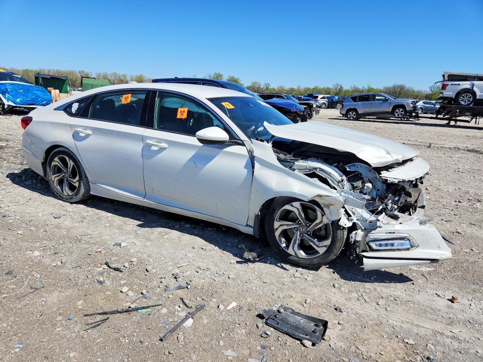 49185846 :رقم المزاد ، 1HGCV1F33KA147692 vin ، 2019 Honda Accord مزاد بيع
