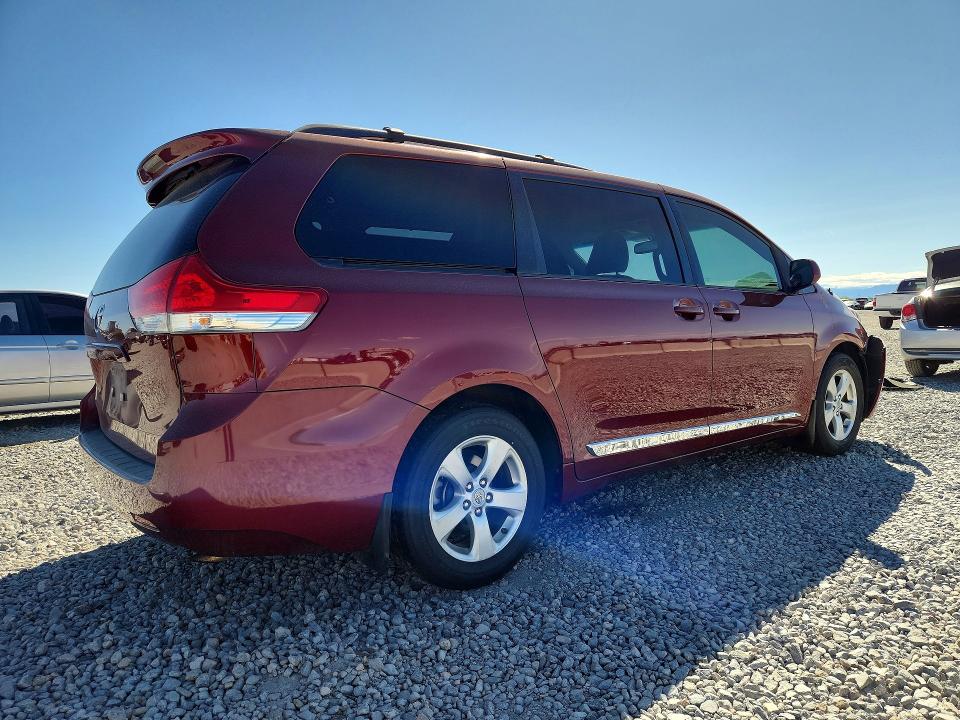 Продажа на аукционе авто 2012 Toyota Sienna, vin: 5TDYK3DC1CS252358, номер лота: 49323626