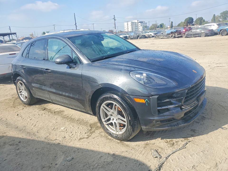 48849326 :رقم المزاد ، WP1AA2A57LLB11735 vin ، 2020 Porsche Macan مزاد بيع