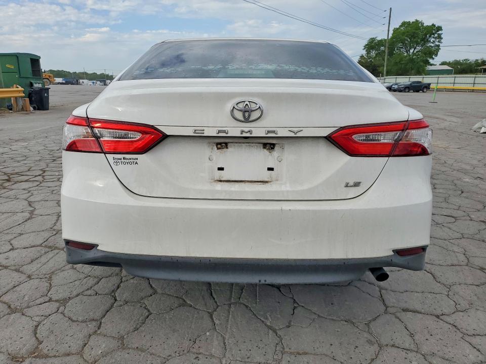 2018 Toyota Camry მანქანა იყიდება აუქციონზე, vin: 4T1B11HK7JU663363, აუქციონის ნომერი: 49599126