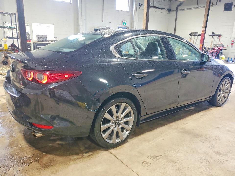 49882526 :رقم المزاد ، JM1BPADM9S1789396 vin ، 2025 Mazda 3 مزاد بيع