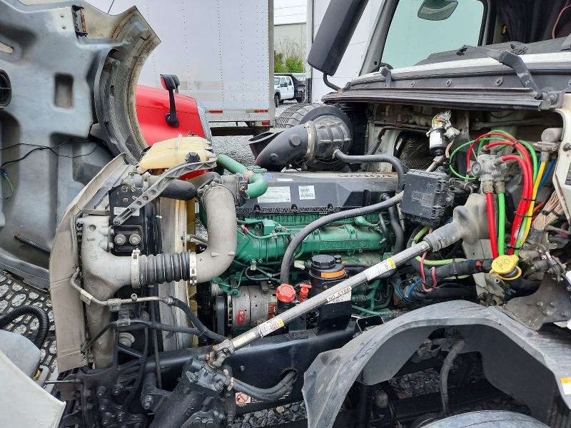 48600296 :رقم المزاد ، 4V4NC9EH3KN219755 vin ، 2019 Volvo Vnl مزاد بيع