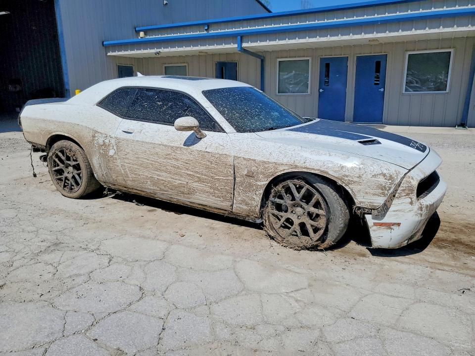 2015 Dodge Challenger მანქანა იყიდება აუქციონზე, vin: 2C3CDZFJ0FH700695, აუქციონის ნომერი: 49180066