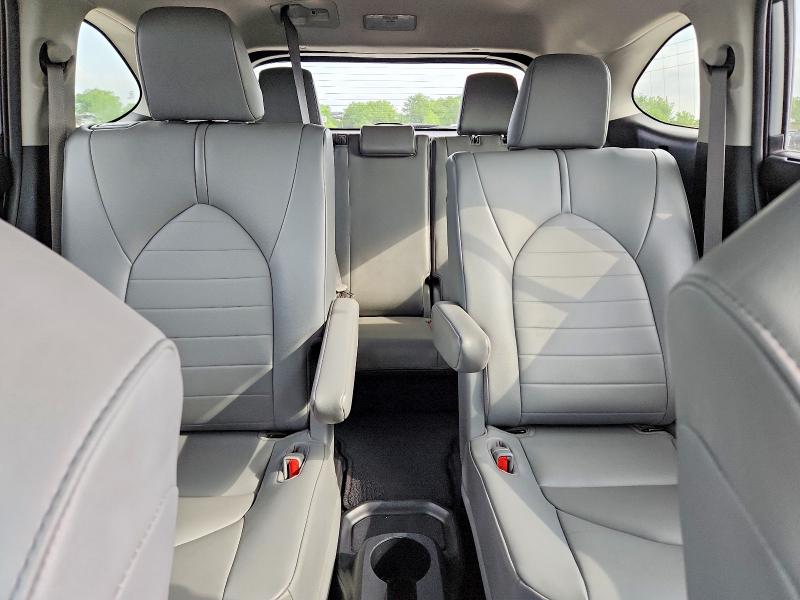 50215376 :رقم المزاد ، 5TDGZRAH9MS076011 vin ، 2021 Toyota Highlander مزاد بيع