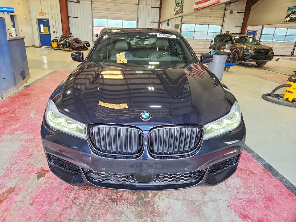 2017 Bmw 750 მანქანა იყიდება აუქციონზე, vin: WBA7F2C58HG422064, აუქციონის ნომერი: 49186586