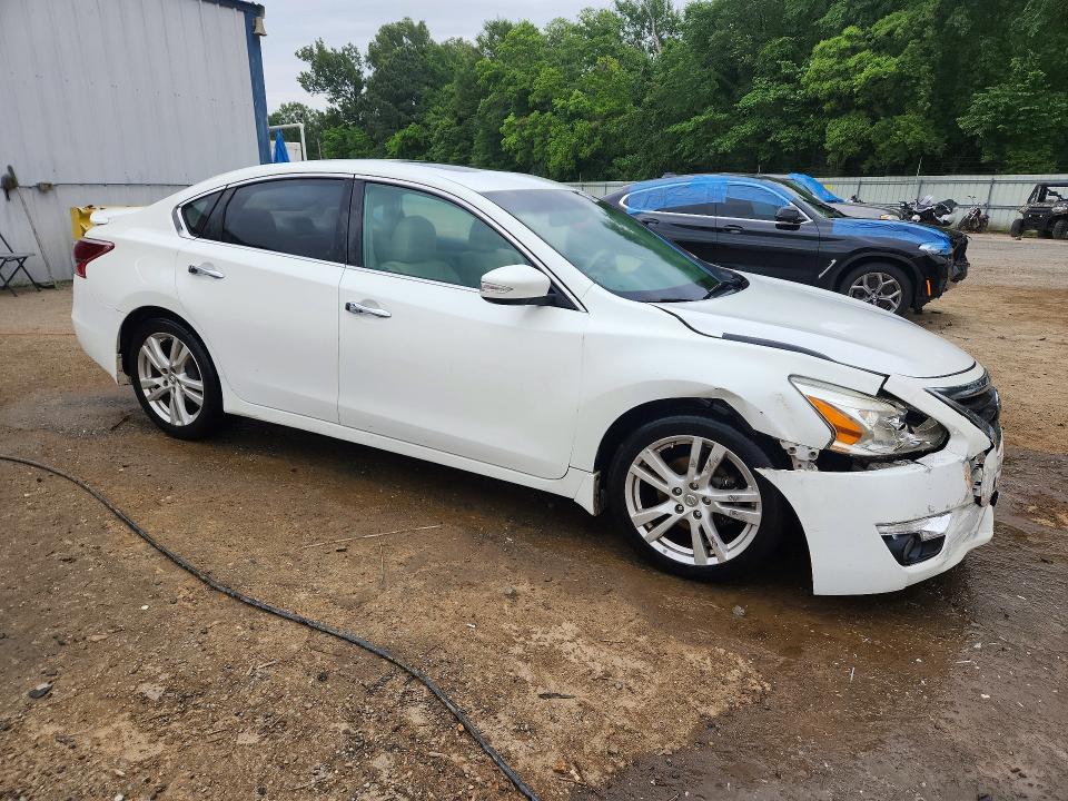 50625826 :رقم المزاد ، 1N4BL3AP2DN495250 vin ، 2013 Nissan Altima مزاد بيع