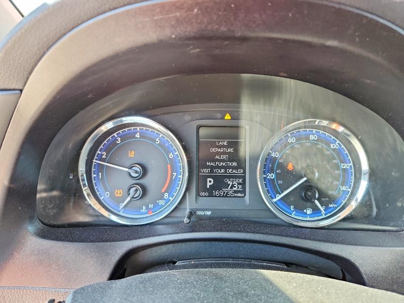 50337756 :رقم المزاد ، 5YFBURHE6JP839658 vin ، 2018 Toyota Corolla مزاد بيع