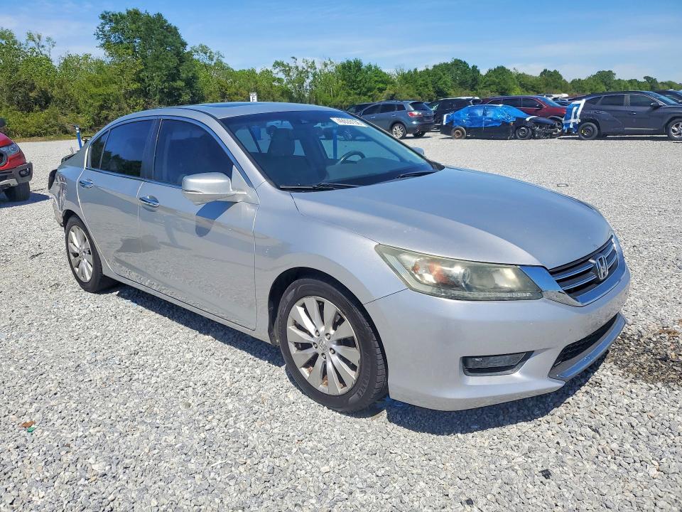 2015 Honda Accord მანქანა იყიდება აუქციონზე, vin: 1HGCR2F82FA070972, აუქციონის ნომერი: 49028156