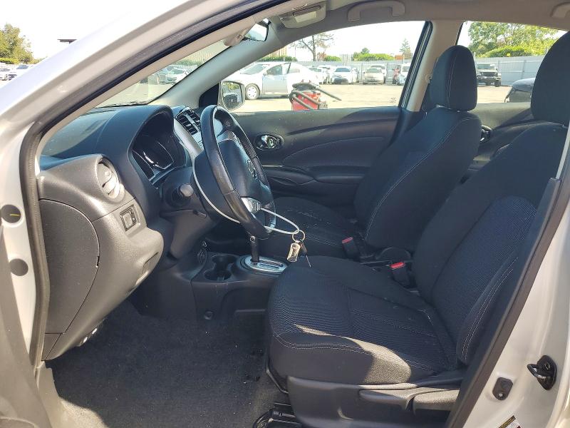 51310326 :رقم المزاد ، 3N1CN7AP1JL872262 vin ، 2018 Nissan Versa مزاد بيع