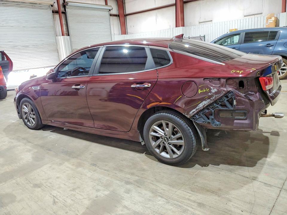 2020 Kia Optima მანქანა იყიდება აუქციონზე, vin: 5XXGT4L3XLG411847, აუქციონის ნომერი: 49094366