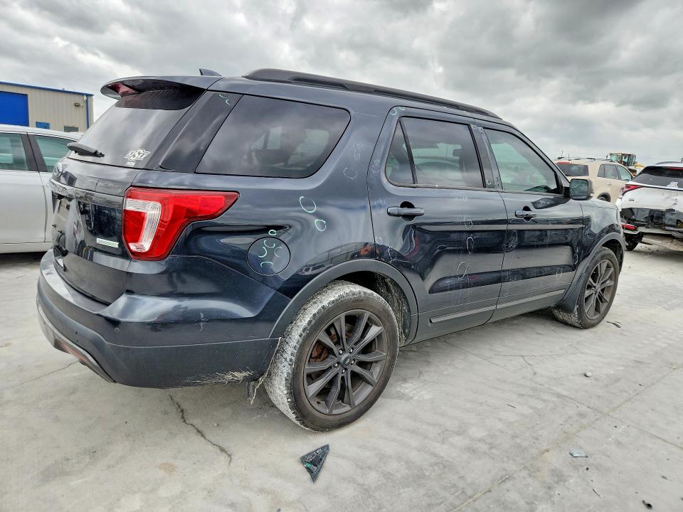 50474086 :رقم المزاد ، 1FM5K7DH4HGC31846 vin ، 2017 Ford Explorer مزاد بيع