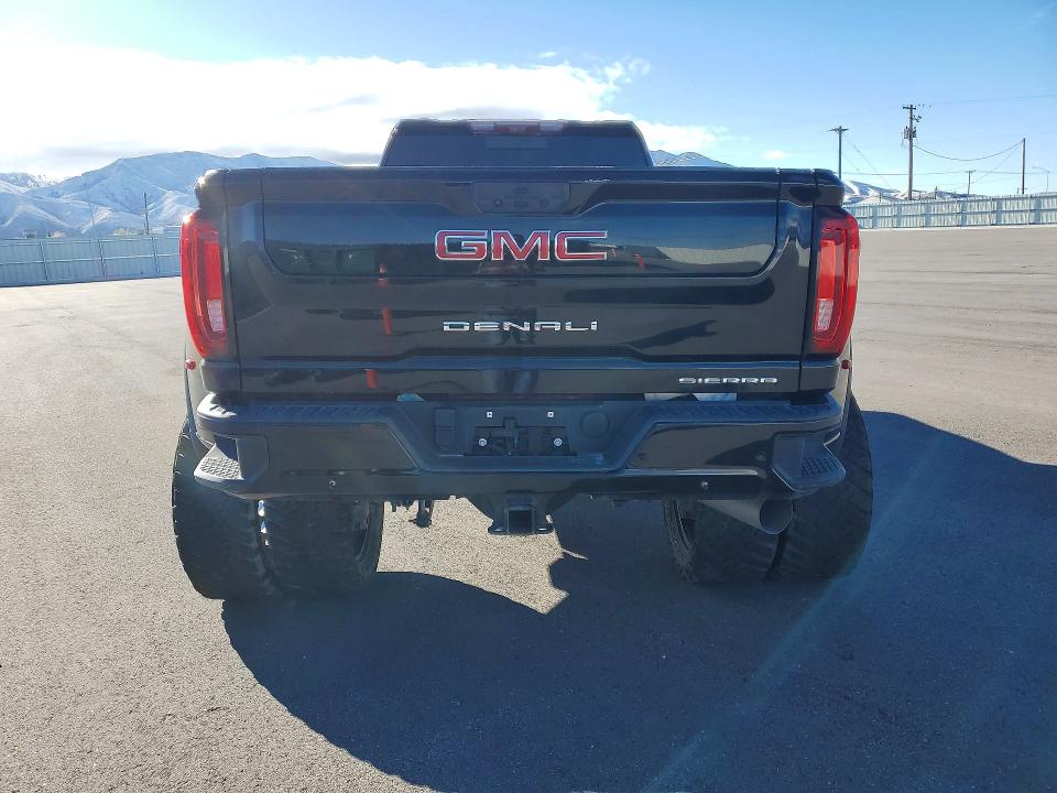 78263404 :رقم المزاد ، 1GT49WEY0MF202901 vin ، 2021 Gmc Sierra مزاد بيع