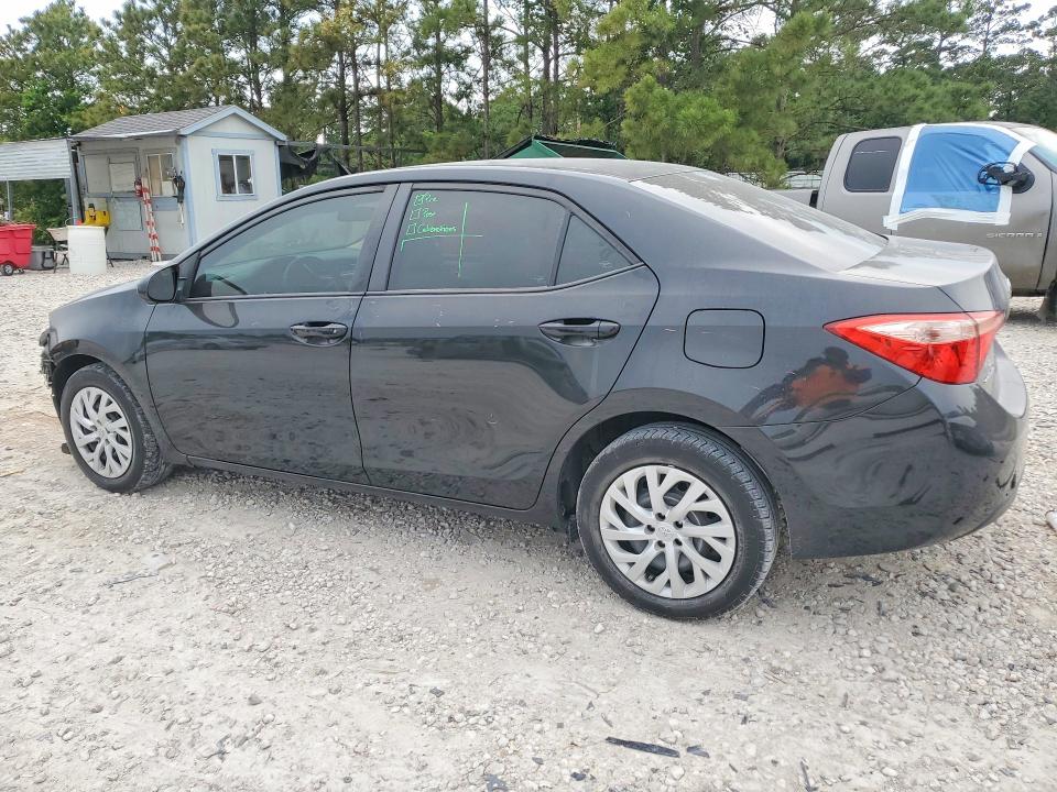 Продажа на аукционе авто 2018 Toyota Corolla, vin: 5YFBURHE7JP761147, номер лота: 51997126