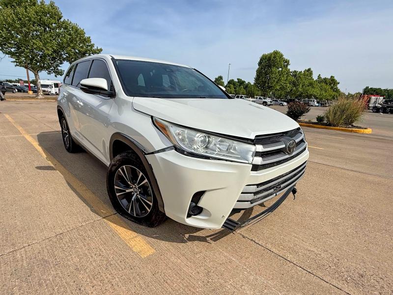 Продажа на аукционе авто 2019 Toyota Highlander, vin: 5TDZARFH9KS043130, номер лота: 52251726