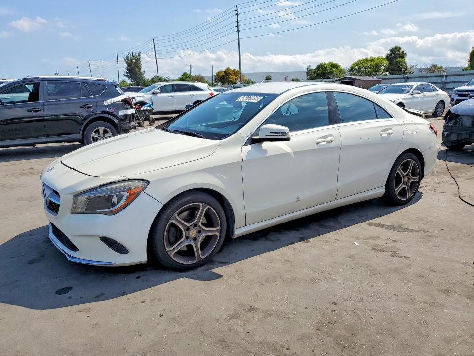 Продажа на аукционе авто 2014 Mercedes-benz Cla, vin: WDDSJ4EB8EN063919, номер лота: 51996296