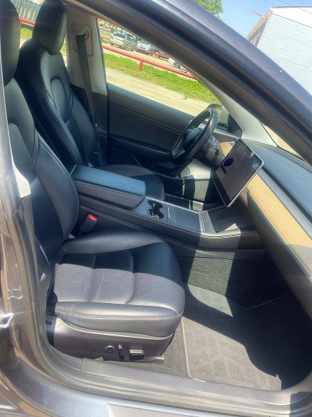 52178116 :رقم المزاد ، 5YJ3E1EC5MF850673 vin ، 2021 Tesla Model 3 مزاد بيع
