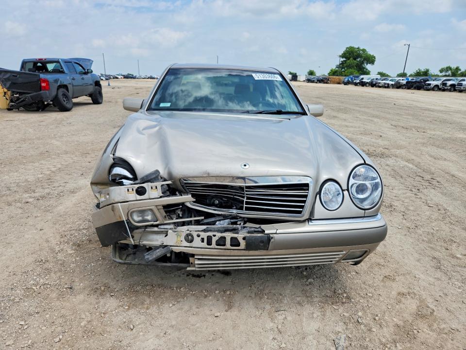 51303606 :رقم المزاد ، WDBJF72F8VA316324 vin ، 1997 Mercedes-benz E مزاد بيع