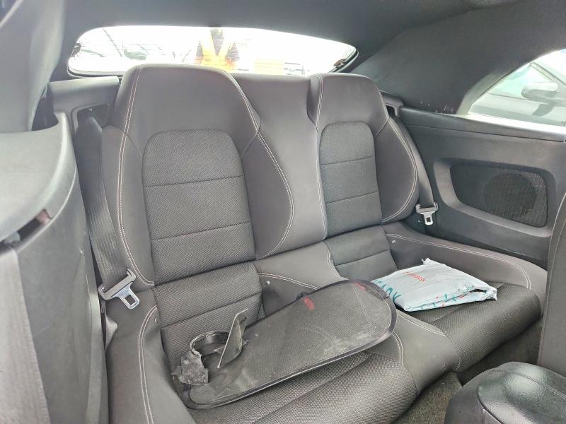 2015 Ford Mustang მანქანა იყიდება აუქციონზე, vin: 1FATP8EM5F5333198, აუქციონის ნომერი: 49024626