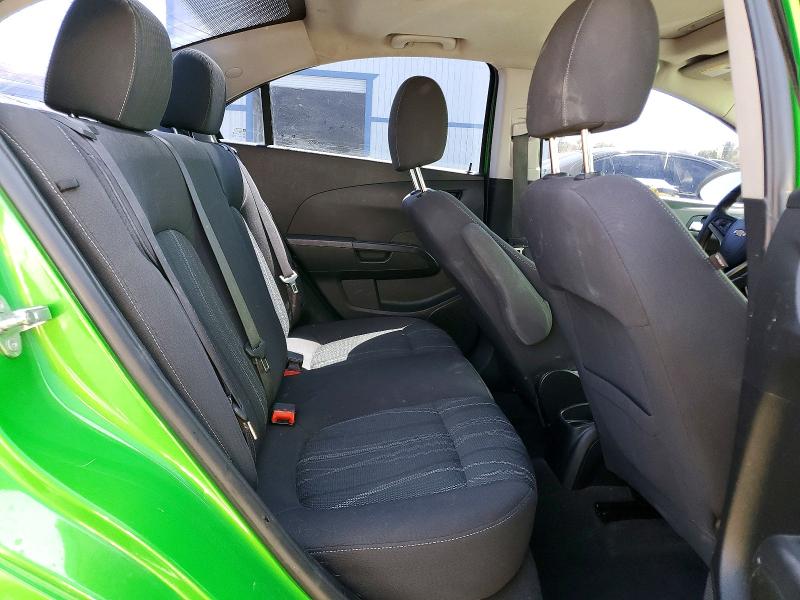 51816296 :رقم المزاد ، 1G1JC5SB0F4146089 vin ، 2015 Chevrolet Sonic مزاد بيع