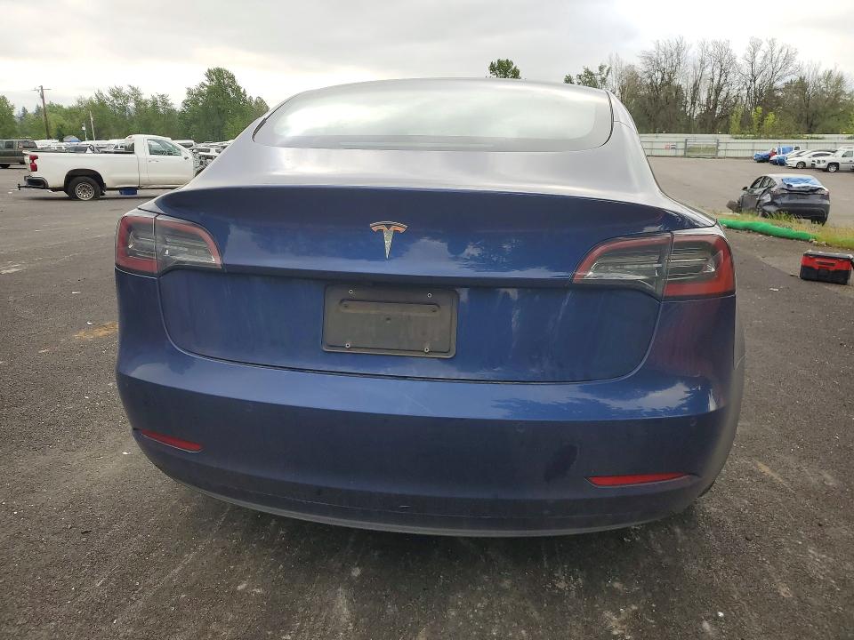 51487766 :رقم المزاد ، 5YJ3E1EA6NF370142 vin ، 2022 Tesla Model 3 مزاد بيع