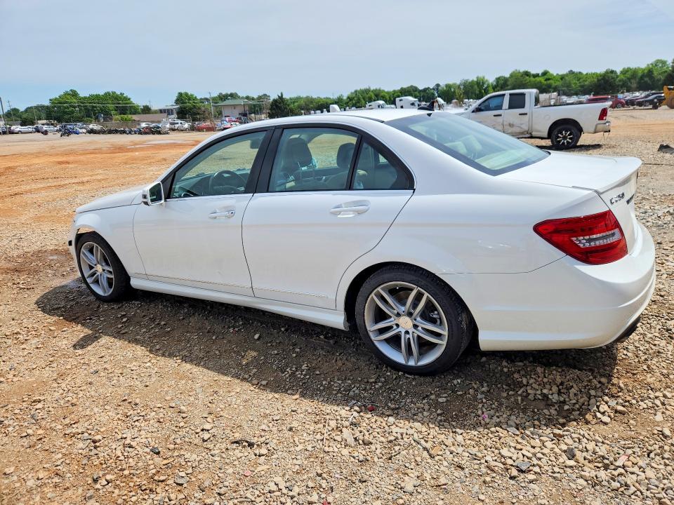 2014 Mercedes-benz C მანქანა იყიდება აუქციონზე, vin: WDDGF4HB0EG206126, აუქციონის ნომერი: 51358106