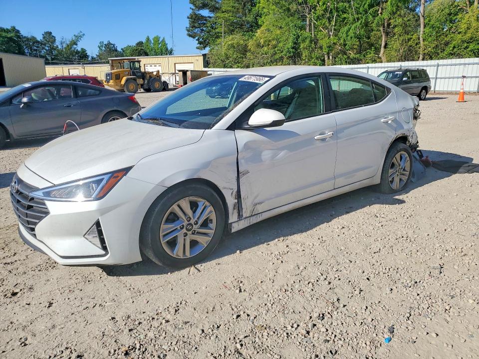 49671966 :رقم المزاد ، 5NPD84LF8LH610558 vin ، 2020 Hyundai Elantra مزاد بيع