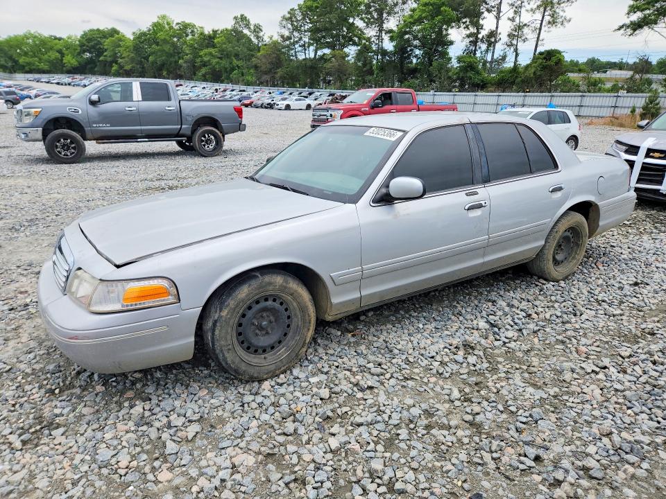52025366 :رقم المزاد ، 2FAFP73W61X131912 vin ، 2001 Ford Crown Victoria مزاد بيع