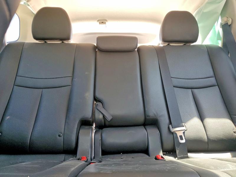 2015 Nissan Rogue მანქანა იყიდება აუქციონზე, vin: 5N1AT2MT8FC848657, აუქციონის ნომერი: 50157466
