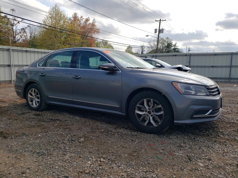Продаж на аукціоні авто 2017 Volkswagen Passat, vin: 1VWAT7A38HC078238, номер лоту: 49683316