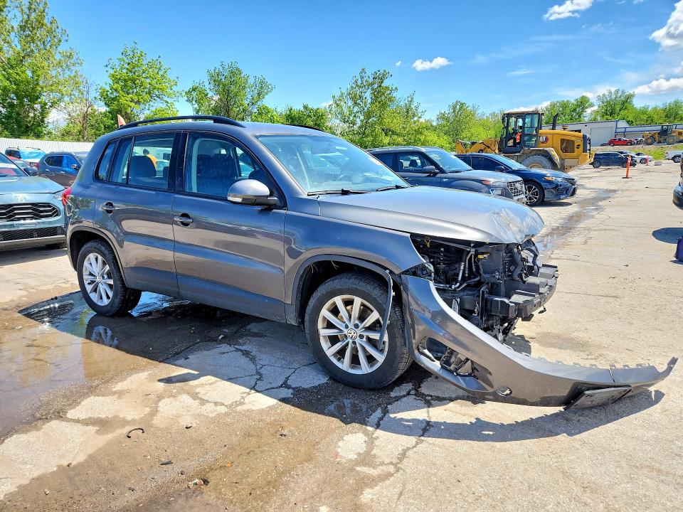 Aukcja sprzedaży 2018 Volkswagen Tiguan Limited, vin: WVGAV7AX1JK000326, numer aukcji: 51502906