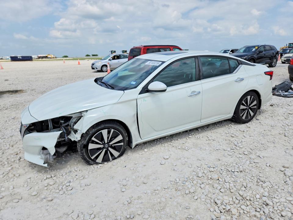 50183236 :رقم المزاد ، 1N4BL4DV7NN340551 vin ، 2022 Nissan Altima مزاد بيع