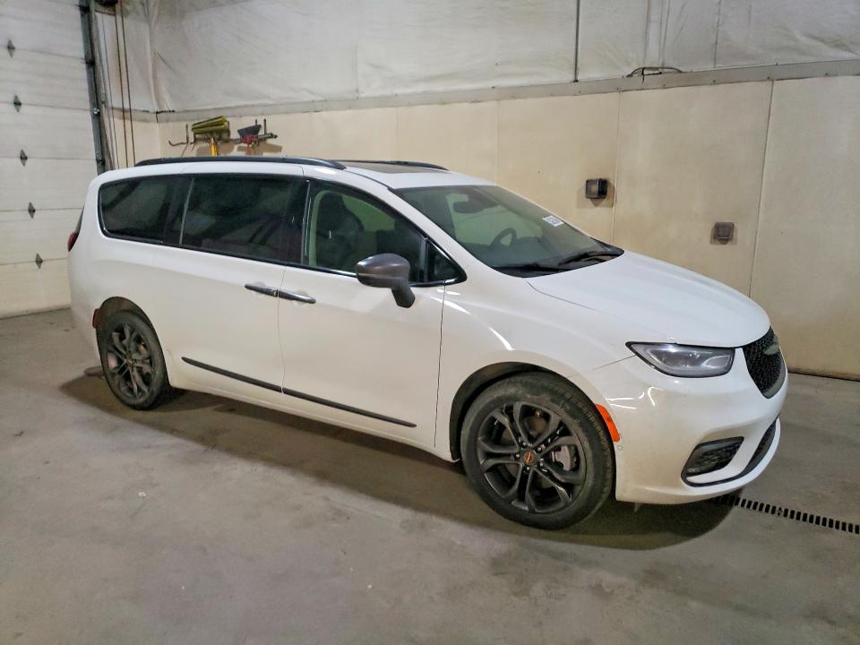 2023 Chrysler Pacifica მანქანა იყიდება აუქციონზე, vin: 2C4RC3BG5PR609658, აუქციონის ნომერი: 47966726