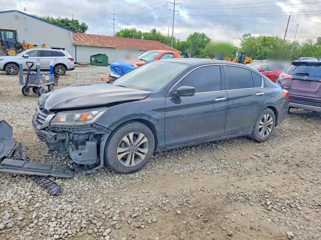 Продажа на аукционе авто 2015 Honda Accord, vin: 1HGCR2F39FA221553, номер лота: 52018026