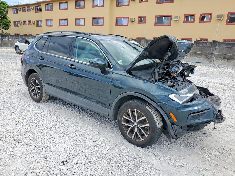 51573026 :رقم المزاد ، 3VV3B7AX7KM162639 vin ، 2019 Volkswagen Tiguan مزاد بيع